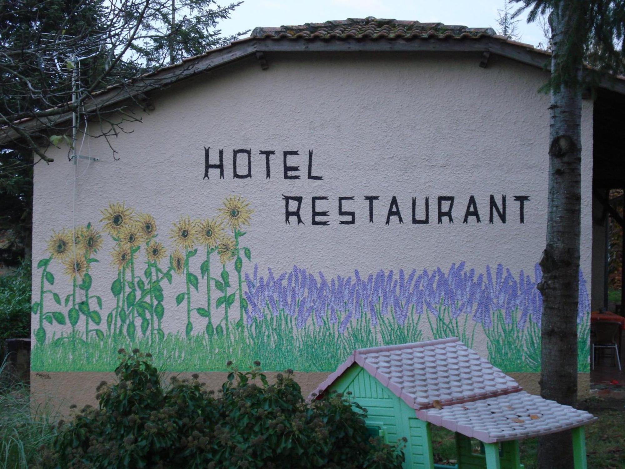 Отель Relais Du Chateau Saint-Blancard Экстерьер фото